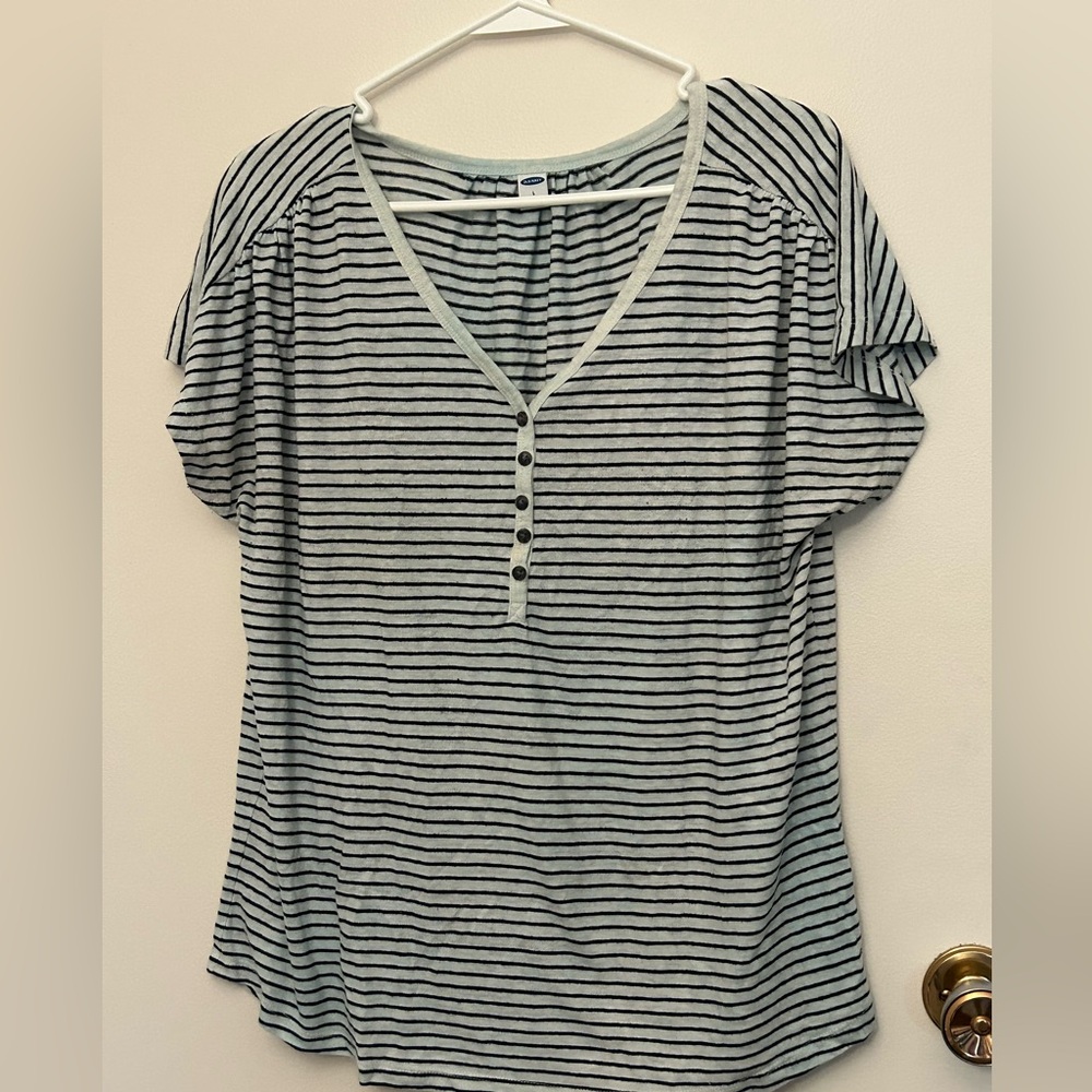 V neck t shirt